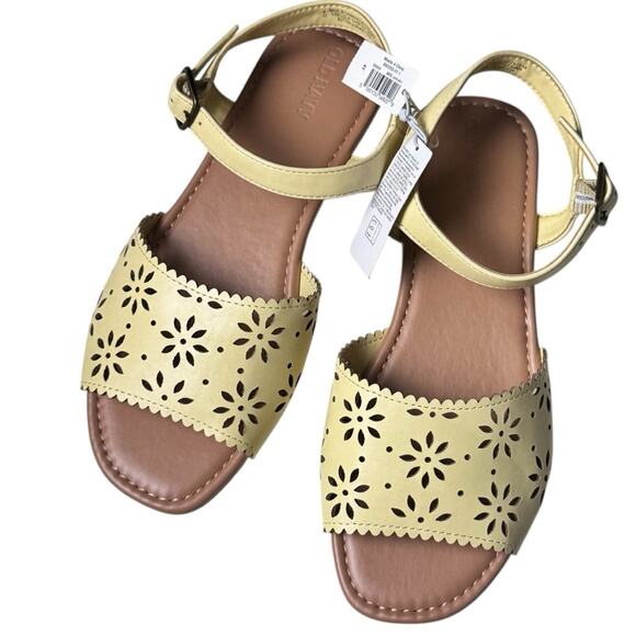 Old Navy Girl's Butter Sandals with Perforated Design and Ankle Straps Sz 4Y - Picture 11 of 11